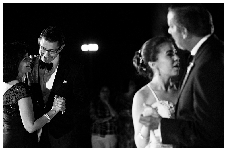 Mexico Wedding Photographer Carlos Elizondo